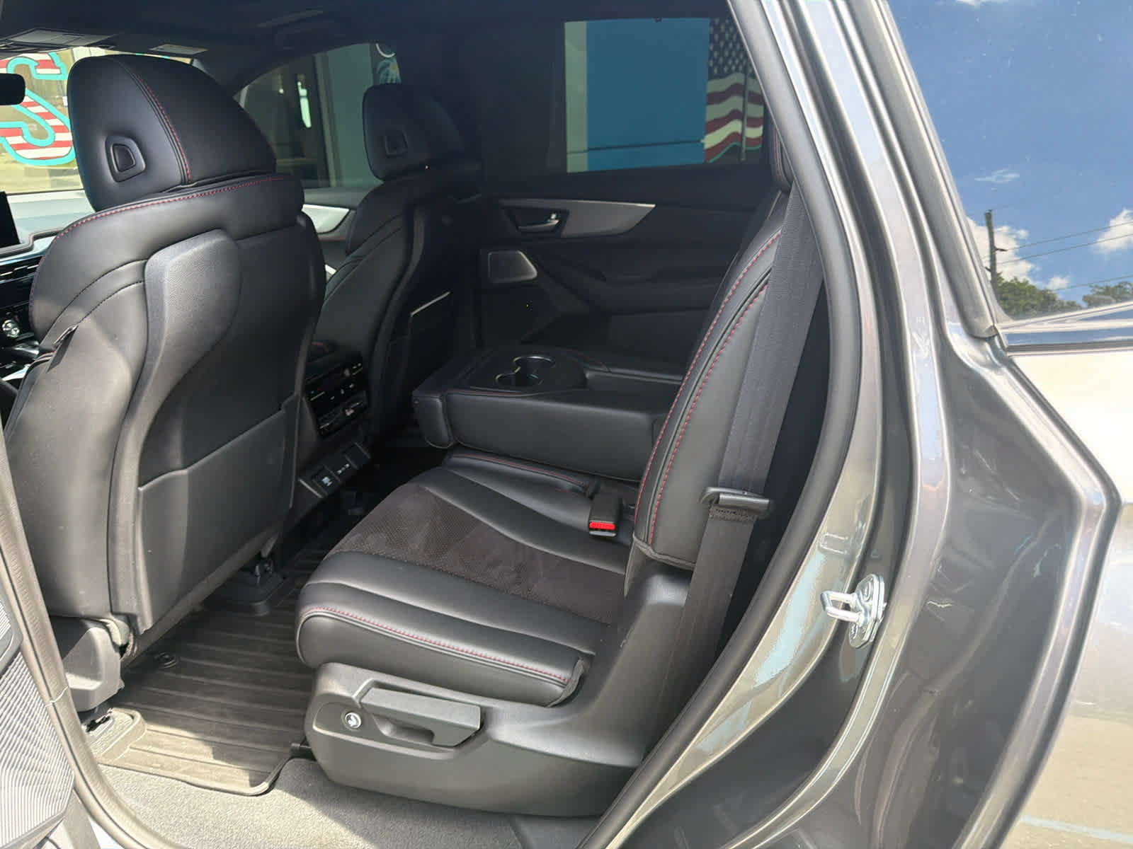 Used 2025 Acura MDX A-Spec AWD/4WD image 4