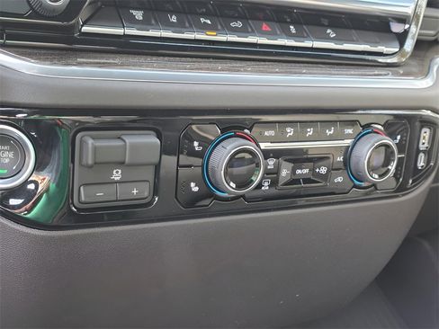 New 2026 Chevrolet Silverado 2500 LT w/ Texas Edition image 30