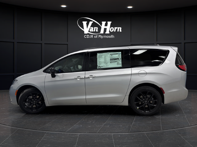 New 2026 Chrysler Pacifica Select w/ S Appearance Package AWD/4WD image 11