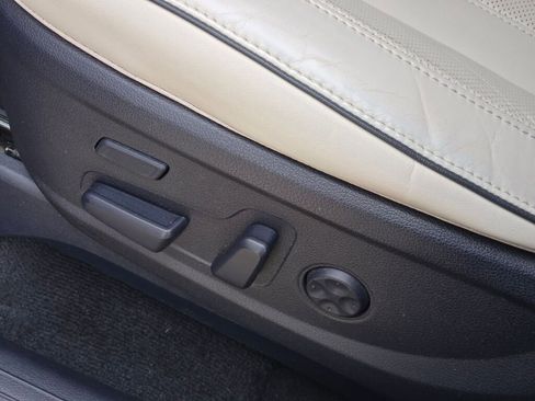 Used 2022 Hyundai Palisade Calligraphy image 21