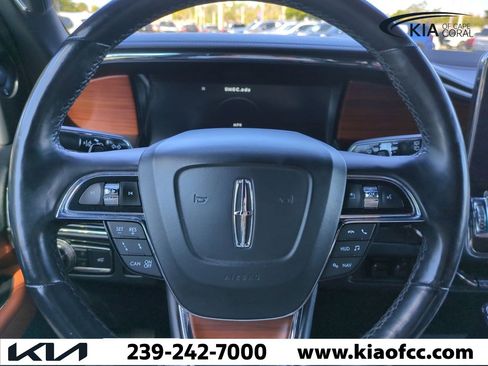 Used 2018 Lincoln Navigator Reserve w/ Technology Package image 29