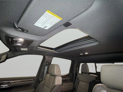 Used 2023 Chevrolet Silverado 1500 ZR2 image 32