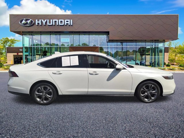 Used 2023 Honda Accord EX image 5