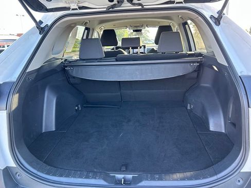 Used 2025 Toyota RAV4 XLE AWD/4WD image 28