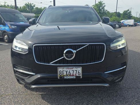 Used 2017 Volvo XC90 T6 Momentum w/ Vision Package AWD/4WD image 4