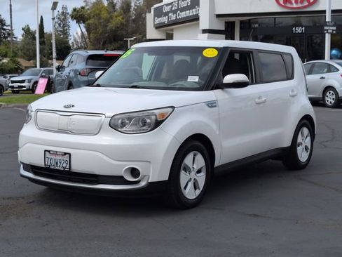 Used 2015 Kia Soul EV FWD image 7