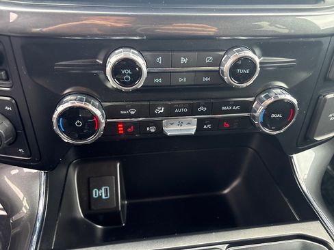 Used 2023 Ford F150 XLT w/ Equipment Group 302A High image 34