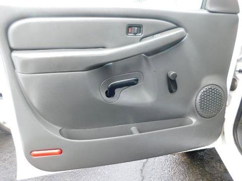 Used 2006 Chevrolet Silverado 3500 Reg Cab 161.5 WB, 84.9 CA 2W image 10