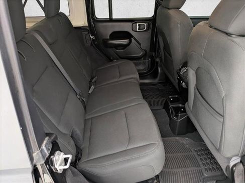 Used 2019 Jeep Wrangler Unlimited Sport S AWD/4WD image 18