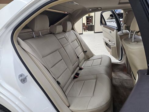 Used 2016 Mercedes-Benz E 350 Sedan image 26