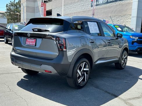 Used 2026 Nissan Kicks SV FWD image 7
