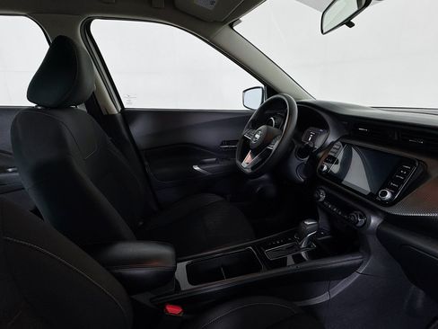 Used 2021 Nissan Kicks SV FWD image 49