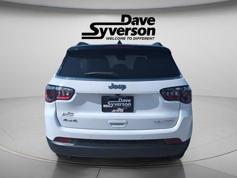 Certified 2024 Jeep Compass Limited image 3