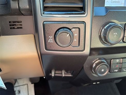 Used 2020 Ford F150 XLT w/ Equipment Group 302A Luxury image 16