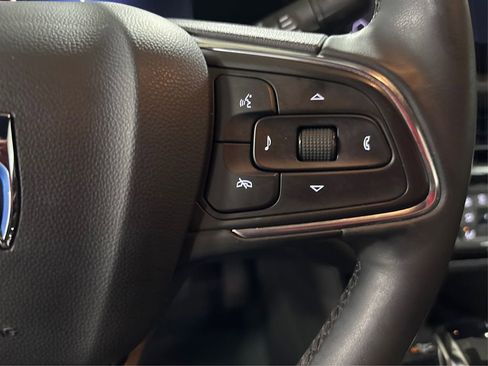 Used 2025 Buick Envista Sport Touring w/ Convenience I Package FWD image 28