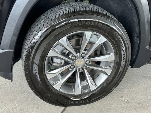 Used 2025 Chevrolet Equinox LT FWD image 32