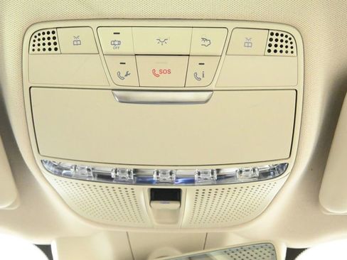 Used 2018 Mercedes-Benz E 400 4MATIC Sedan image 24