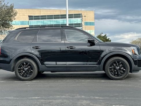 Used 2023 Kia Telluride SX Prestige X-Pro image 3