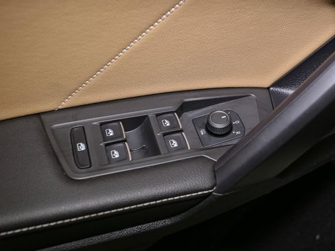 Certified 2023 Volkswagen Tiguan SE R-Line image 44