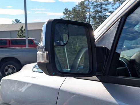 Used 2024 RAM 1500 Laramie image 25