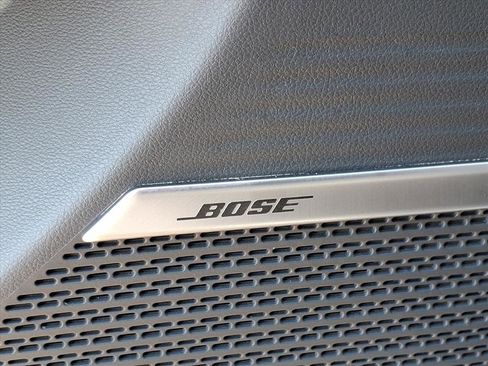 Used 2025 Hyundai Santa Fe Limited image 21