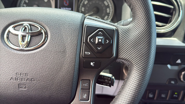 Used 2022 Toyota Tacoma TRD Sport w/ Technology Package RWD image 21