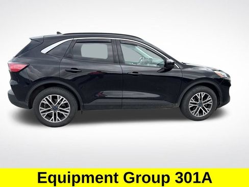 Used 2021 Ford Escape SEL w/ Technology Package AWD/4WD image 3