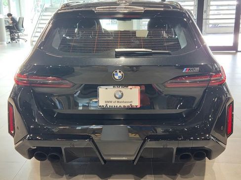 Used 2026 BMW M5 Touring AWD/4WD image 6