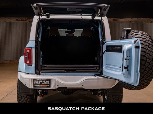 Used 2024 Ford Bronco Heritage Edition image 9