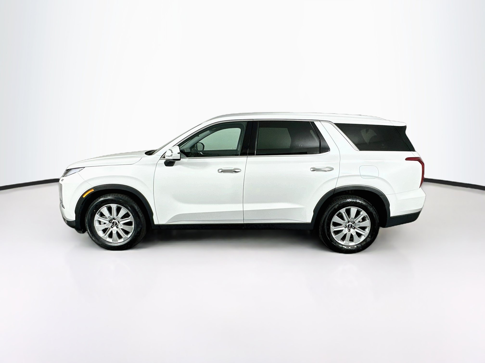 Used 2024 Hyundai Palisade SEL FWD image 4