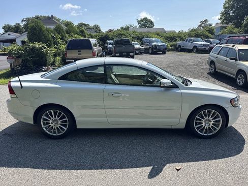 Used 2009 Volvo C70 T5 FWD image 9