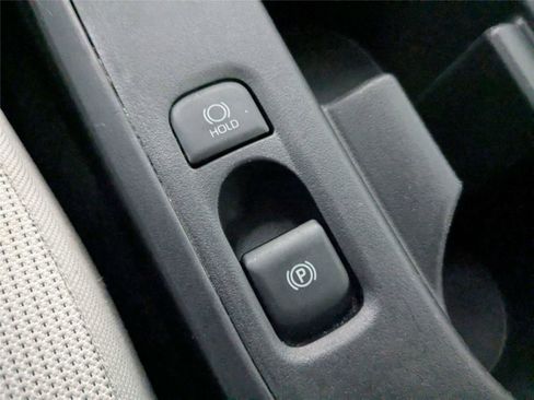 Certified 2025 Toyota Corolla LE FWD image 39