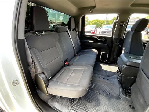 Used 2024 Chevrolet Silverado 2500 LT image 29