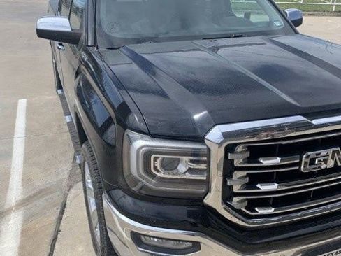Used 2018 GMC Sierra 1500 SLT image 2