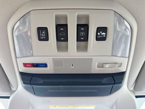 Used 2019 Subaru Ascent Limited AWD/4WD image 48