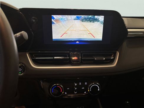 Used 2025 Chevrolet TrailBlazer LT w/ LT Cold Weather Package image 20