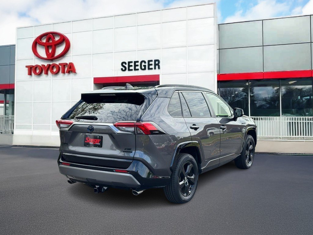 Used 2021 Toyota RAV4 XSE w/ XSE Grade Weather Package AWD/4WD image 3