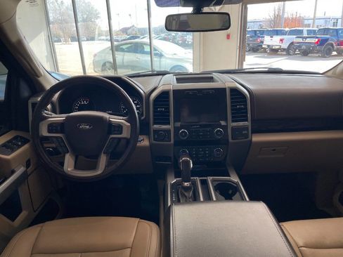Used 2019 Ford F150 Lariat w/ Equipment Group 501A Mid image 24