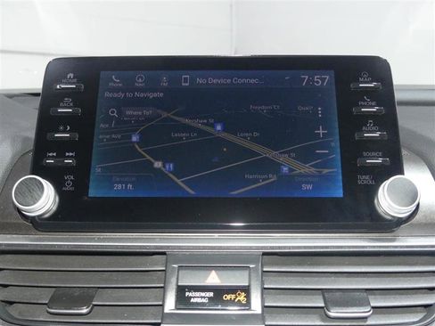 Used 2018 Honda Accord Touring image 36