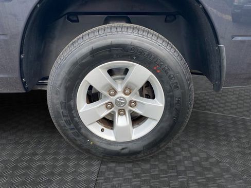 Used 2017 RAM 1500 Express image 30