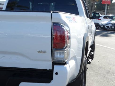 Used 2023 Toyota Tacoma TRD Off-Road w/ TRD Premium Off Road Package image 12