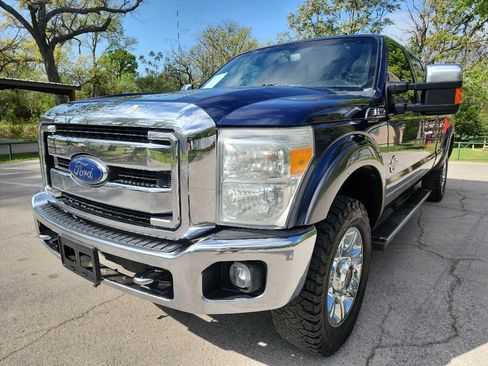 Used 2015 Ford F350 Lariat w/ Chrome Package image 3