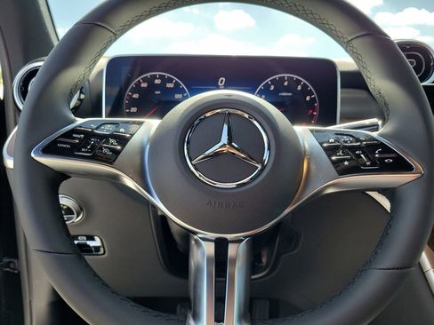 New 2026 Mercedes-Benz GLC 300 image 28