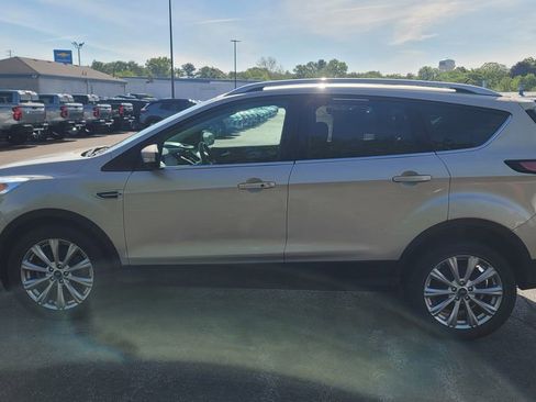 Used 2017 Ford Escape Titanium w/ Equipment Group 301A FWD image 4