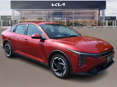 New 2025 Kia K4 EX