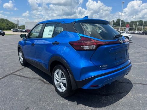 New 2025 Nissan Kicks Play S FWD image 5