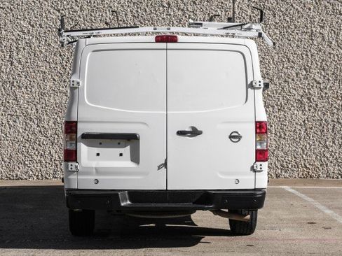Used 2018 Nissan NV 2500 SV w/ Navigation Package image 12