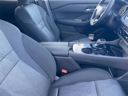 New 2026 Nissan Rogue SV image 9