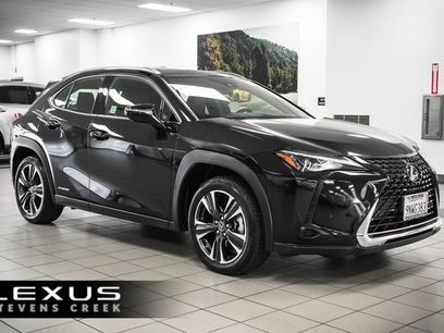 Certified 2022 Lexus UX 250h w/ Accessory Package (Z1)