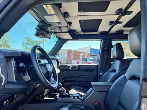 New 2025 Ford Bronco Badlands image 12